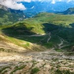 Über einen geröllbeladenen Steilhang auf die Rosszahnscharte