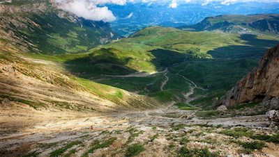 Über einen geröllbeladenen Steilhang auf die Rosszahnscharte