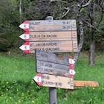 Auf dem Weg Nr. 6 zum pittoresken Höhenkirchlein