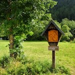 Kontemplative Stationen säumen den Lüsner Kreuzweg