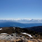Auf dem Stoanamandl erschließen sich traumverlorene Ausblicke auf die Dolomiten