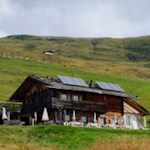 Einladend und idyllisch, die Brugger Schupfe im Spätsommer