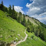 Durch schöne Bergwiesen zur Paolina Hütte