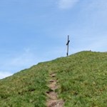 Nur-noch-wenige-Meter-trennen-uns-vom-schlichten-Gipfelkreuz-der-Seefeldspitze