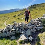 Über kleine Steinmauern zur Lorenzischarte