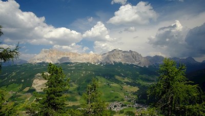 Blick auf den gegenüberliegenden Heiligkreuzkofel