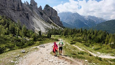 The way back from the rifugio Auronzo mountain hut is the same as the way there