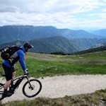 Auch Mountainbiker suchen die beliebte Rossalm gerne auf
