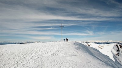 Auf dem Gipfel des 2.576 m hohen Gabler