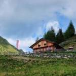 Die urige Plattner Alm auf 1942 m Höhe