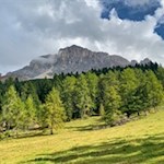 Neben uns erhebt sich der Latemar