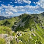 Trittsichere Wanderer können auch über die Südseite vom Saxenle absteigen