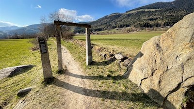 Teile des Pfaffensteigs folgen dem Weg Steine erzählen