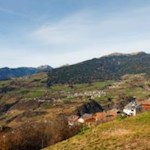 Neben dem Wetterkreuz auf dem Heilig-Grab-Hügel entfaltet sich ein bezaubernder Ausblick