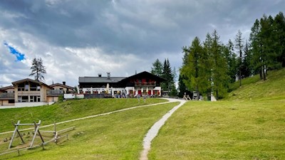 Rotwandwiesenhütte Sexten
