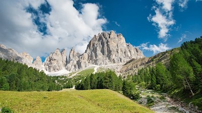 Zu Füßen der sagenumwobenen Laurinwand