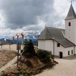 Wallfahrtsstätte Heiligkreuz mit dem gleichnamigen Schutzhaus