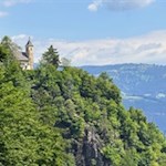 Auch St. Jakob thront auf einem Porphyrhügel