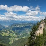 Auf dem Schäufelesteig erschließen sich schöne Ausblicke