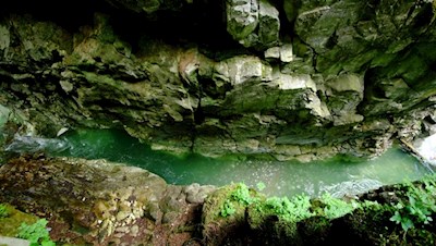 In Tausenden von Jahren hat sich der Ratschinger Bach in den Felsen gegraben