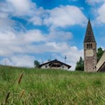 Das beschauliche Kirchlein St. Michael im gleichnamigen Weiler