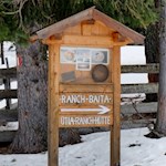 Schließlich zweigt rechts der Weg zum Buschenschank Ranch da André ab