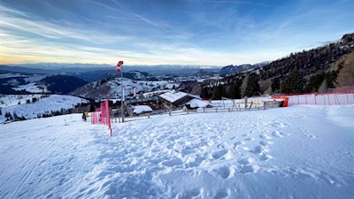 Die Masarè Hütte präsentiert sich vor verträumter Kulisse