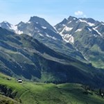 Die Wumblsalmen sind in malerische Almlandschaften gebettet