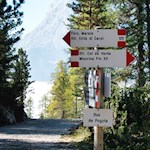 Die Wanderung zur Città di Carpi ist bestens ausgeschildert