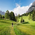 Through the picturesque alpine meadows to lago Santo lake