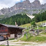 Die Haniger Schwaige mit der gemütlichen Sonnenterrasse