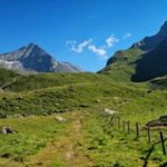 Durch saftige Bergwiesen zur Edelrauthütte