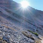 Durch das geröllreiche Kar auf das Antoniusjoch