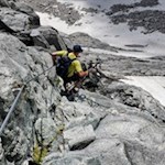 Über eine seilgesicherte Passage zurück ins Tal