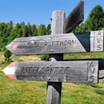 Hinter der Schafhütte ist die Liffelspitze erstmals ausgeschildert