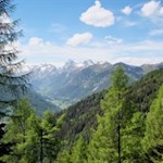 Unser Blick fällt auf den spitz zulaufenden Tribulaun