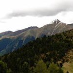 Blick auf die schneebedeckte Amperspitze