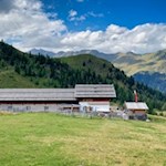 Auf dem Rückweg vom Mareiter Stein lädt die Kerschbaumeralm zur Einkehr
