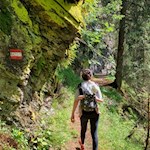 Die Wanderung zum Flitzer Wasserfall ist gut markiert