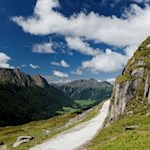 Der breite, gemächlicher ansteigende Weg Nr. 4