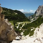 La gola piuttosto ripida dietro il rifugio Scotoni