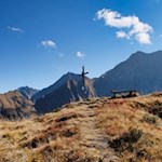 Alles-Menschenwerk-wie-auch-alle-Vegetation-erscheint-klein-gegen-die-ungeheuren-Felsmassen-und-Höhen-J-W-von-Goethe