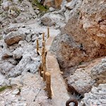 Gesicherte Passage beim Abstieg von der Mittagsscharte