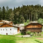 Diese Rundwanderung führt an verstreuten Höfen vorbei