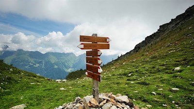 Auf dem Falzarer Joch ist der Fallmetzer zum ersten Mal ausgeschildert