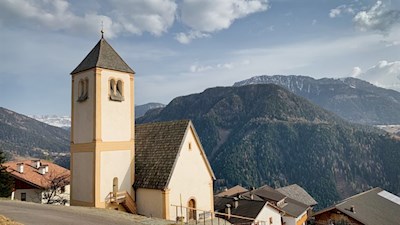 Das Kirchlein in Tanirz ist dem hl. Bartholomäus geweiht