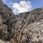 Über Eisenleitern auf die Sextner Rotwand