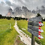 Escursione ai piedi delle Odle della val di Funes