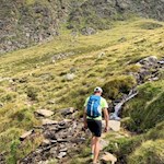 Über friedvolle Hänge zum Pfurnsee