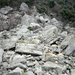 Im Zuge der letzten Eiszeit von den höher gelegenen Felsen abgetragen: die "Marocche"